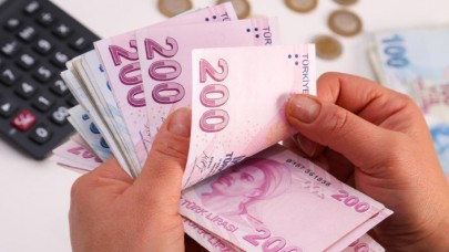 Bankalar yarışa girdi: Maaşını taşıyan emekliye 6 bin 500 TL ödenecek!