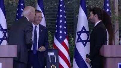 Biden'ın Orta Doğu turu: Suudi Arabistan'da sert çıktı,  İsrail'de tokalaşmak isterken eli boşlukta kaldı