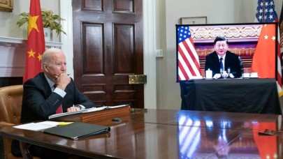 Çin Devlet Başkanı görüştüğü ABD Başkanı Biden'ı açık açık tehdit etti: Ateşle oynayan kendini yakar!