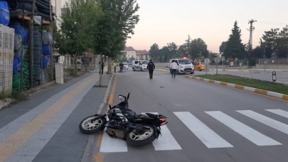 Çorum'da motosiklet kaldırıma çarptı: Abdullah Partici öldü,  Serdar Cömert ağır yaralı
