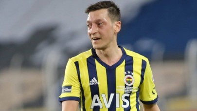 Fenerbahçe,  Mesut Özil'le yolları ayırdı: İşte yeni takımı