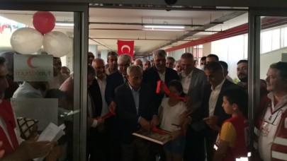 Küçükçekmece Kızılay ihtiyaç sahipleri için Butik Mağazasını açtı!