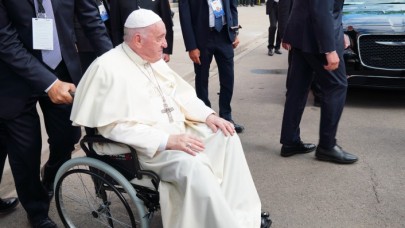 Papa Franciscus,  Kanada'da kilise okullarındaki istismarlar nedeniyle özür diledi