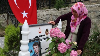 Şehit öğretmen Necmettin Yılmaz'ı annesi anlattı