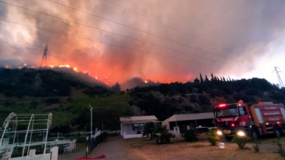 Söke'de orman yangını büyüyor: Yerleşim yerleri tahliye edildi