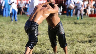 Tarihi Kırkpınar Yağlı Güreşleri'nde çeyrek finale yükselen 8 başpehlivan belli oldu: Büyük sürprizler var