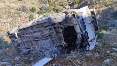 Konya'da korkunç kaza: Tarım işçisi 2 kişi ölü,  17 yaralı