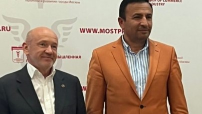 İş Adamı Yunus Kabal,  Moskova Sanayi ve Ticaret Odası Başkanı Platonov Vladimir Mikhailovich ile görüşmelerde bulundu