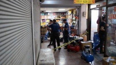 Adana'da hırdavatçıya silahlı saldırı: Bilal Özmen öldü,  Nurullah Bilben ağır yaralı