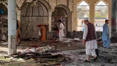 Afganistan'ın başkenti Kabil'de dün camiye düzenlenen bombalı saldırıda 21 ölü 33 yaralı