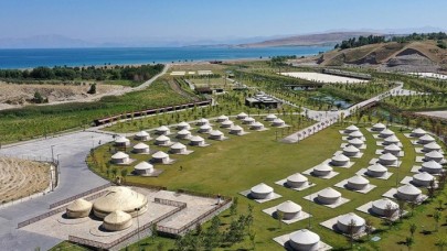 Ahlat'taki millet bahçesinde ziyaretçilere Selçuklu ruhu yaşatılacak