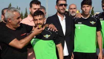 Akhisarspor'da baklava yiyen 8 futbolcu kadro dışı bırakıldı