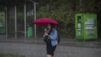 Aralarında İstanbul da var: Meteoroloji'den 10 şehir için kuvvetli yağmur uyarısı! Saatini de verdi