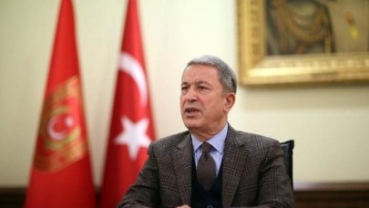 Bakan Akar: Biz işgal hareketi yapmıyoruz teröristle mücadele ediyoruz