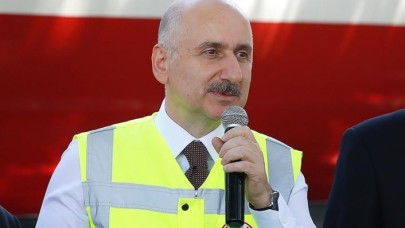 Bakan Karaismailoğlu: Yerli ve milli imkanlarla kendi uydusunu geliştiren 10 ülkeden biri olma yolunda ilerliyoruz