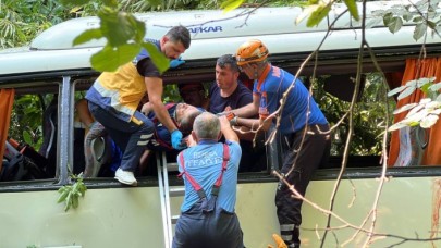 Bursa'da tur otobüsü kazası: Şule Dağdelen,  Nazan Kaytan,  Fatih Kalemiş ve Mustafa Kemal Girgin öldü