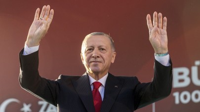 Cumhurbaşkanı Erdoğan: Tarih bilmez,  ahlak bilmez,  kutsal tanımaz edepsizlere müsaade etmeyeceğiz