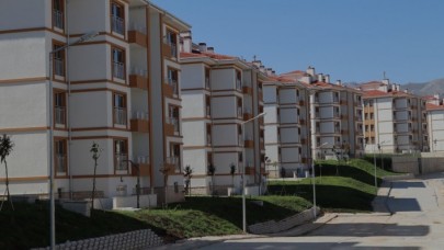 Cumhuriyet tarihinin en büyük sosyal konut projesi: Kimler kira öder gibi ev sahibi olabilecek? İşte şartları