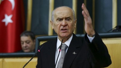 MHP Lideri Bahçeli'den Suriye'de Türk bayrağının yakılması girişimine sert tepki!