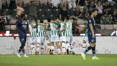 Fenerbahçe,  Konyaspor karşısında ağır yara aldı: 1 gol,  2 kırmızı kart