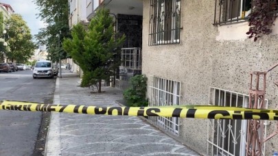 Gaziosmanpaşa'da Korkut Gezici,  eşi Sevtap Akbacı ve yeğeni Sinan Özfidan'ı öldürdü,  kızı Muazzez Gezici'yi de ağır yaraladı