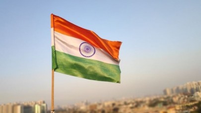 Hindistan hükümeti,  'net sıfır' karbon emisyonu hedefine yönelik iklim planını onayladı