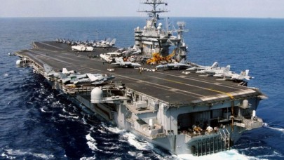 İnanılmaz operasyon! F-18 savaş uçağı denizin dibinden çıktı