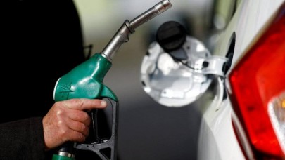 Motorine zam: Dün gece yarısı 1 lira indirim yapılan motorine bu gece zam geliyor!