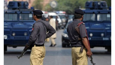 Pakistan'da askeri konvoya intihar saldırısı