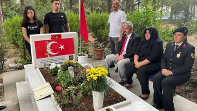 Şehit Başçavuş Ferhat Gedik,  Hatay'da mezarı başında anıldı