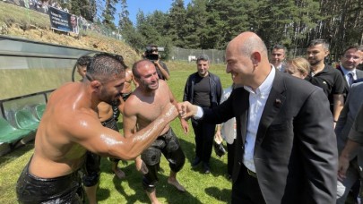 Süleyman Soylu: Hak tarafının başpehlivanı Recep Tayyip Erdoğan'dır!