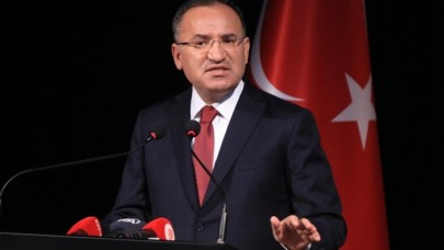 Adalet Bakanı Bozdağ: "Hürriyet,  Allah dışında herkese karşı hür olmayı da gerektirir"