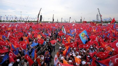 AK Parti'de seçime kadar mitingler ve anketler yol gösterici olacak