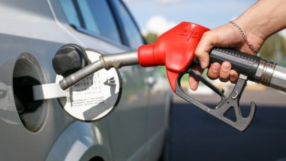 Araç sahipleri dikkat! Mazot ve benzine zam geldi