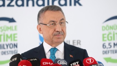 Cumhurbaşkanı Yardımcısı Fuat Oktay,  Esenler'de defter dağıtım törenine katıldı