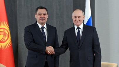 Cumhurbaşkanı Caparov,  Rusya Devlet Başkanı Putin ile görüştü