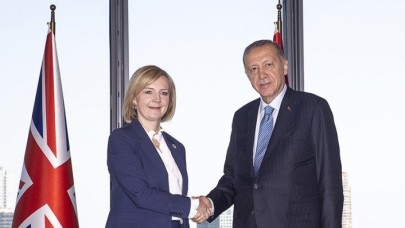 Cumhurbaşkanı Erdoğan,  İngiltere Başbakanı Liz Truss ile bir araya geldi