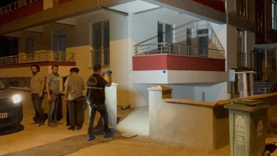 Erzincan'da Ahmet Özen'in sırtından bıçakladığı eşi Handan Özen öldü