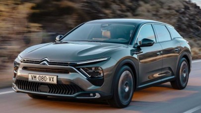 Fransız otomotiv devi Citroen,  logosunu değiştirdi