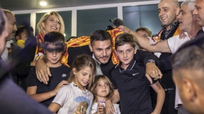 Galatasaray Icardi'yi getirdi,  Mata yola çıktı