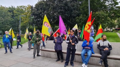 İsveç'te skandal üstüne skandal: Teröristler gösteri yaptı,  başbakan 'Türkiye'ye kimseyi iade etmeyeceğiz' dedi