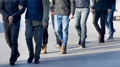 İzmir merkezli 10 ilde dolandırıcılık operasyonu: 19 gözaltı kararı