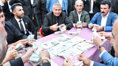 Şırnak'ta aşiret düğünü için 750 bin TL harcandı,  toplanan takı miktarı dudak uçuklattı