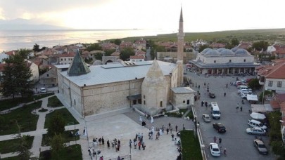 Tarihi ahşap camiyi 2 ayda 81 bin kişi ziyaret etti