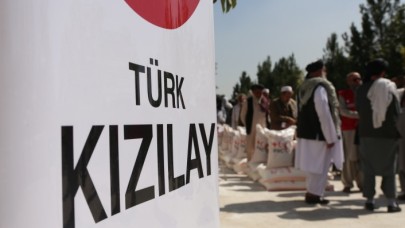 Türk Kızılaydan ihtiyaç sahibi 1000 aileye gıda yardımı
