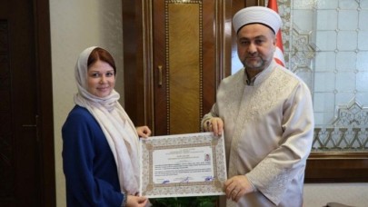 Ukraynalı kadın Müslüman oldu! Ayla Ceylin ismini aldı