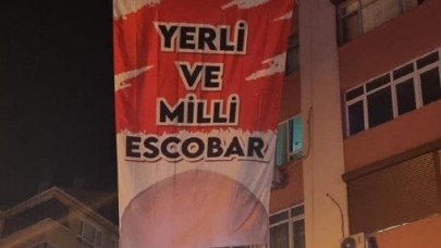 “Yerli ve Milli Escobar” pankartındaki kafa kimin? Ümit Özdağ açıkladı