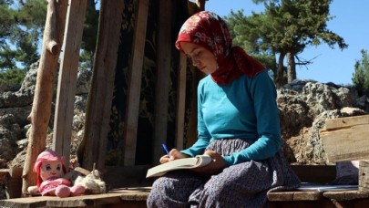 Yörük kızı Üniversitede Akademisyen yaylada çoban