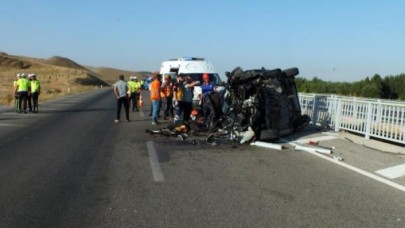 Yozgat'ta feci kaza:  Emre Akbaba,  Niyazi Akbaba ve Veysel Akbaba öldü