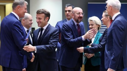 AB Liderler Zirvesi: Ukrayna ile güçlü dayanışma ve enerji krizi için 'arayışa devam'